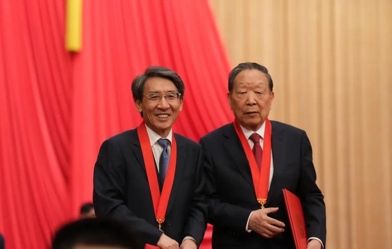 一门三院士，科技报国 李德仁院士的卓越风范